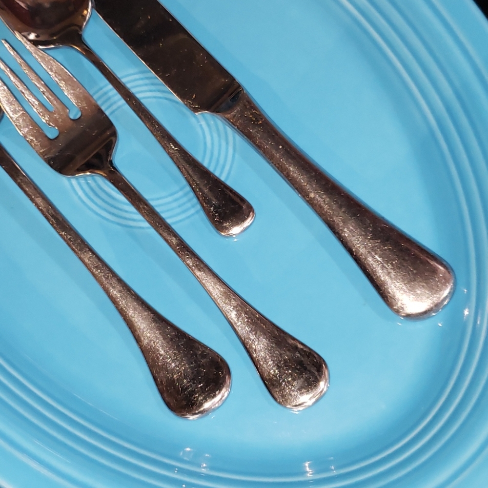ISO Wallace Picasso stainless Flatware